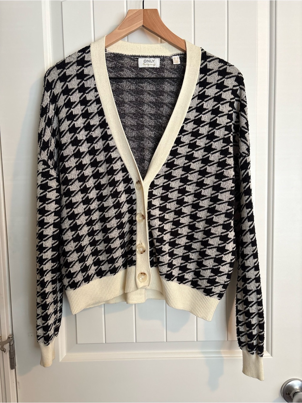 ONLY Black & Cream Houndstooth Cardigan Sweater